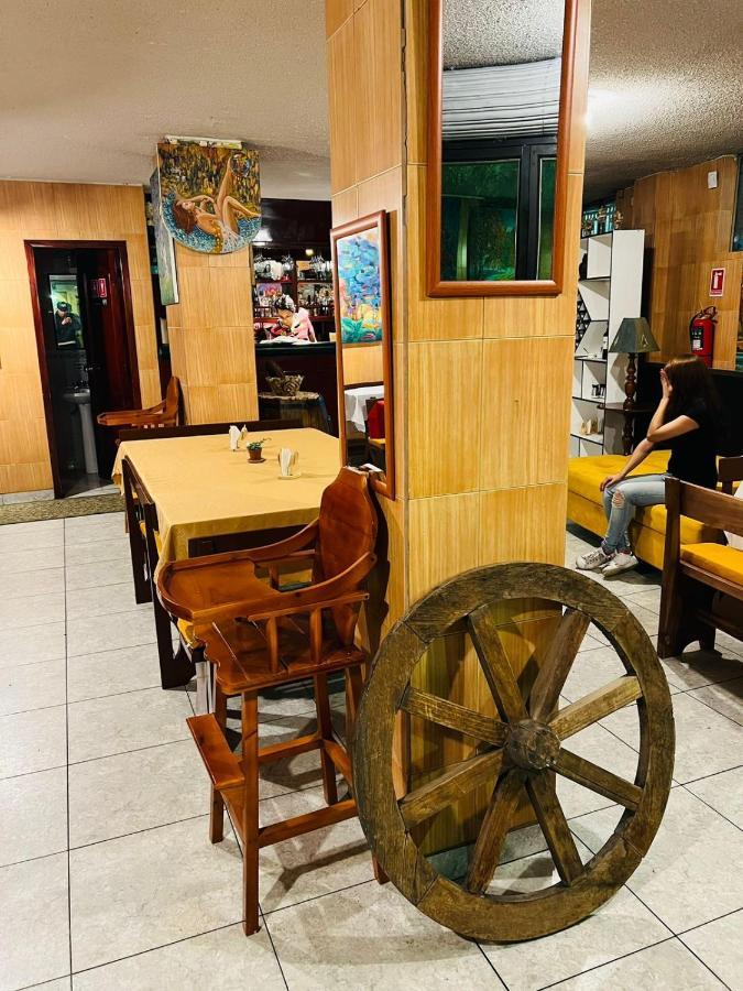 Hotel Estrellita Inn Alameda Кито Екстериор снимка