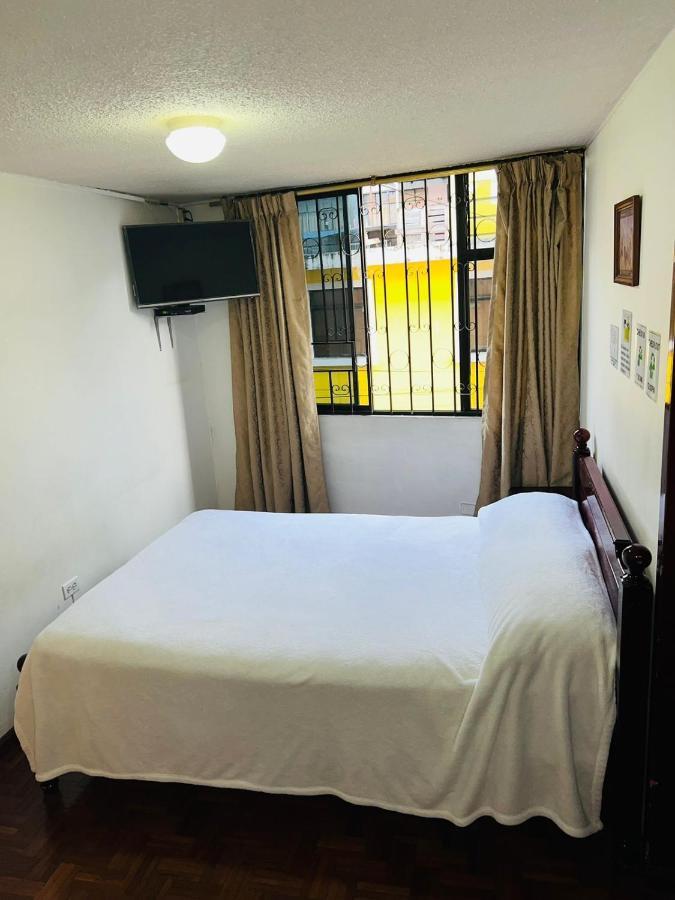 Hotel Estrellita Inn Alameda Кито Екстериор снимка