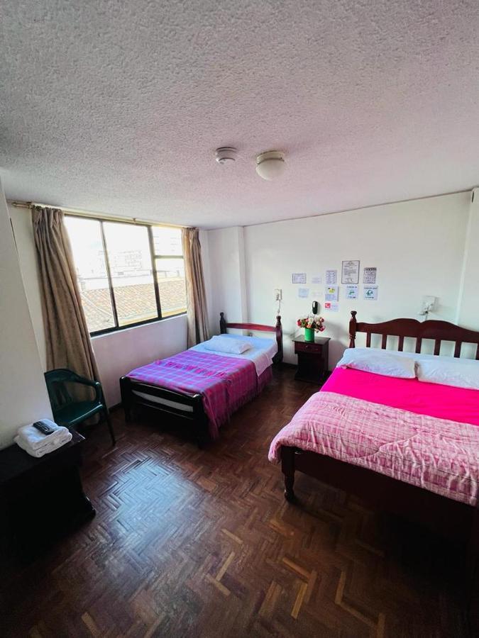 Hotel Estrellita Inn Alameda Кито Екстериор снимка