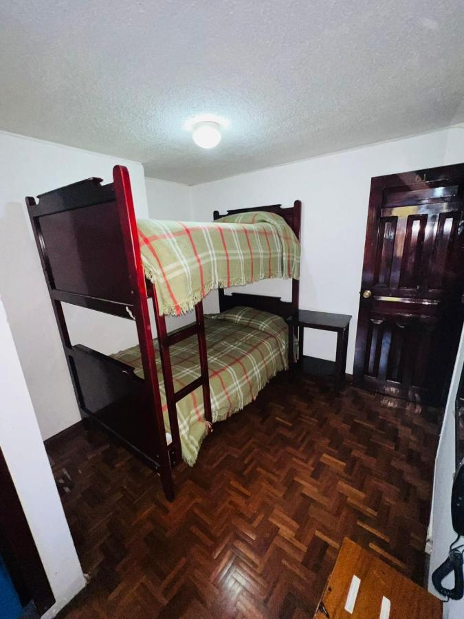 Hotel Estrellita Inn Alameda Кито Екстериор снимка