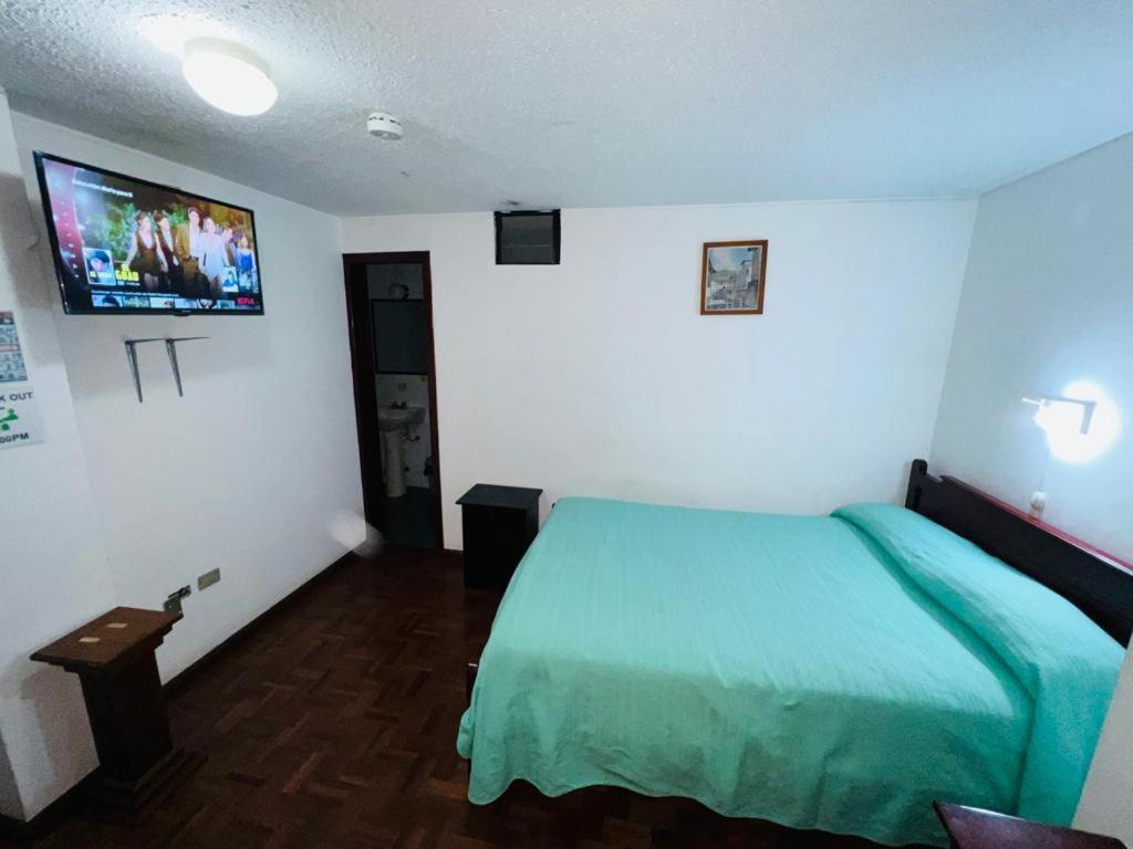 Hotel Estrellita Inn Alameda Кито Екстериор снимка